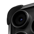 EKE minimalistische iPhone 16 Pro und iPhone 16 Pro Max Hülle in Schwarz mit Eckenschutz, Detailansicht der Kamera Linse