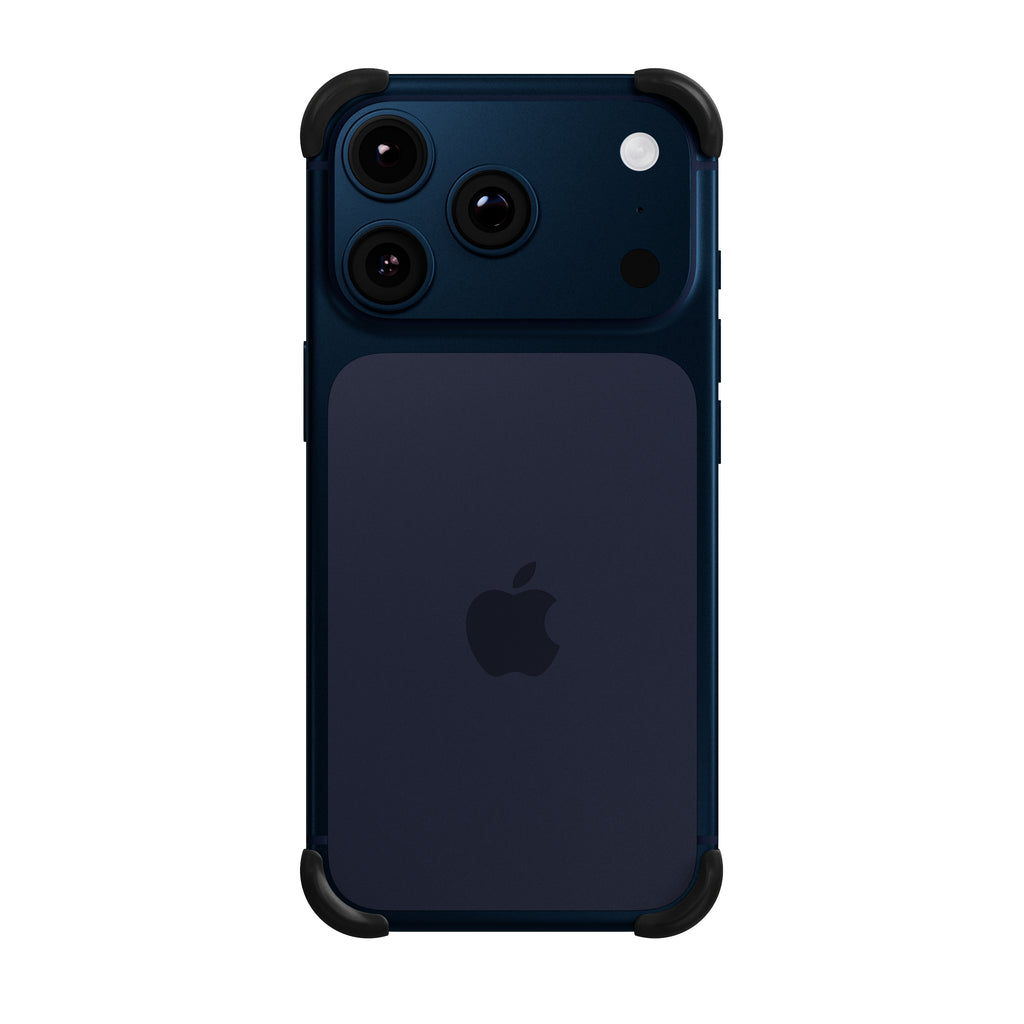EKE minimalistische iPhone 17 Pro Hülle in Schwarz mit Eckenschutz, Rückansicht
